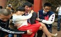 新娘该减肥了,新郎快受不住啦 新娘该减肥了,新郎快受不住啦