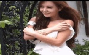 27报动态图：风一样的女人
