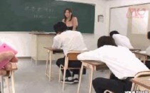 美女老师竟与他监狱做爱动态图