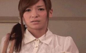回家看到妹妹和男同桌吸我奶做爱动态图