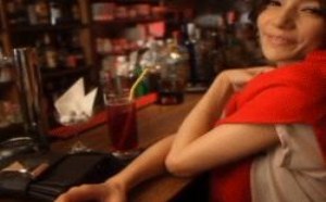 邪恶动态图27报：酒吧玩一夜情的美女都很开放