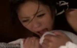 极速啪啪啪动图！美女被男人吸奶做爱动态图