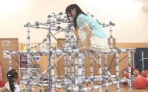 邪恶动态图gif第29期：女子裙底走光动态图