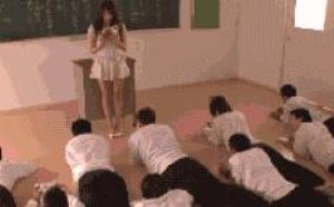 美女老师教书？同学都很听话了
