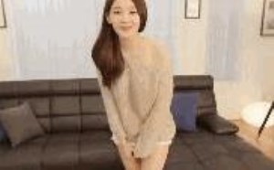 日本拍av的美女自拍素颜很高的女人