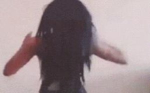 老娘30秒轻松搞定 小哥扮美女爆笑舞蹈恶搞 