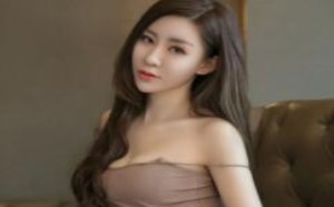 美女吊带滑落情趣挑逗 大尺度摸私处喷血诱惑私房照 