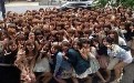 这么多美女聚集此处是想干什么