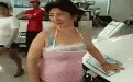 大家穿得如此性感暴露，车子卖相一定不错