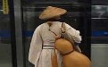 江湖人士出门，也不忘乘坐地铁