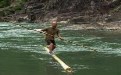 身在江湖怎能不会平衡术和水上漂啊