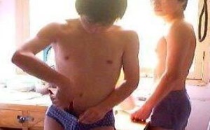 我靠，帅哥你在里面找什么东西