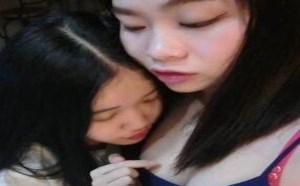 私房照：让我先试试又软又大的咪咪手感
