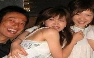 全是美女在爆照，我也来凑个热闹提升气氛