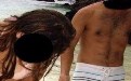 美女看你不给香蕉吃，我就拔了你的裤子