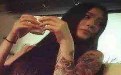 一看这身纹身，就知道美女是社会中人