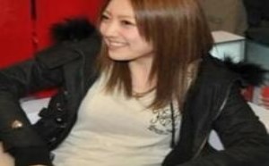 美女说谎了，你确定遇到心仪的男子都不卖吗？