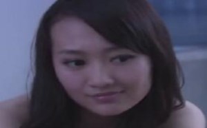风骚美女竟与经理狼狈为奸 闺蜜只好躺枪陪客户